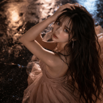 Reading Between Us Front Cover