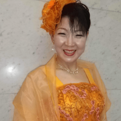 Yume wo oikakete Front Cover