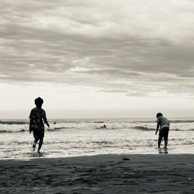 living a life of escapismのジャケット写真