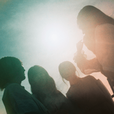 私は大学を辞めた、友達のせいでのジャケット写真