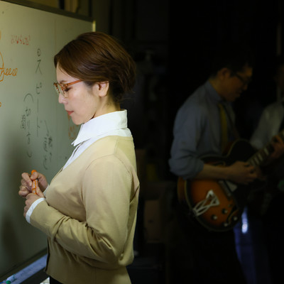 どこかでのジャケット写真