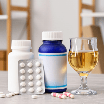 antidepressants, sleeping pills, and alcohol Front Cover