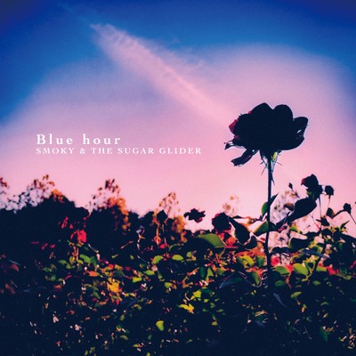 Blue hourのジャケット写真