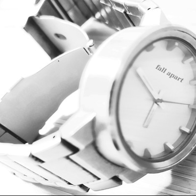 fall apart Front Cover