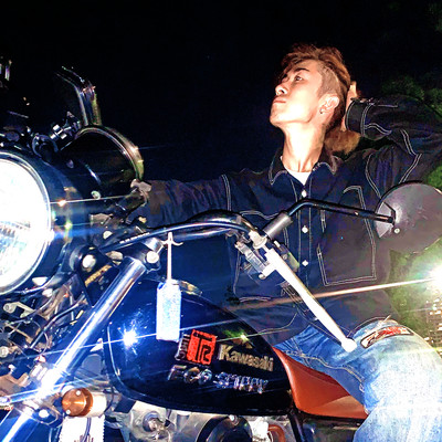 250TRのジャケット写真