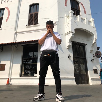 Japan +81 Front Cover