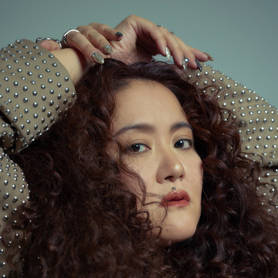 MAGNETのジャケット写真