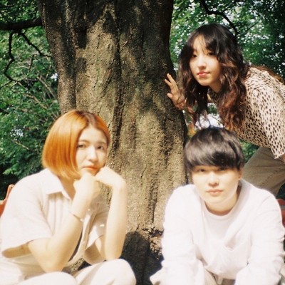 Flower Moon / Omae Allergy Front Cover